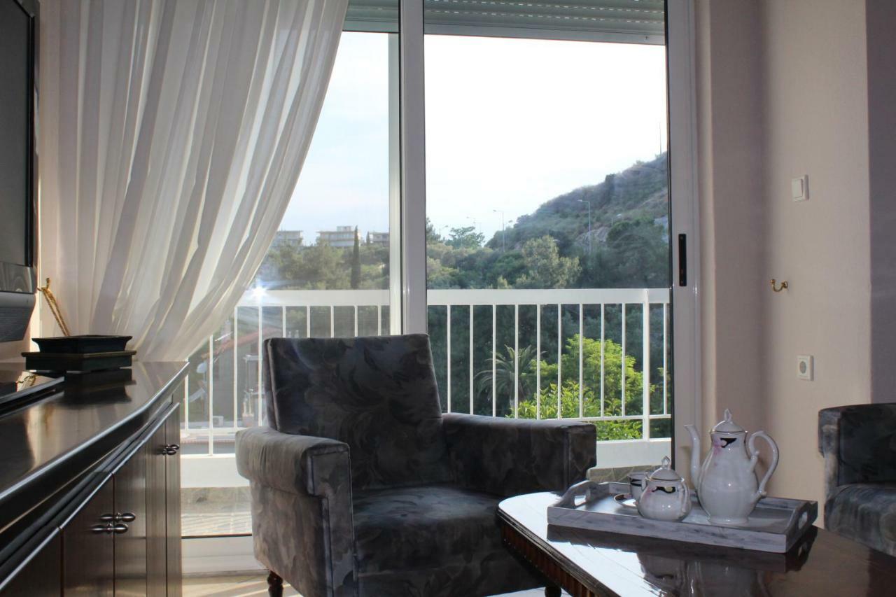 Balcony By The Sea Apartamento PalaiónTsiflíkion Exterior foto