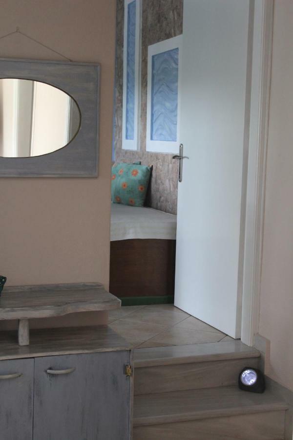 Balcony By The Sea Apartamento PalaiónTsiflíkion Exterior foto